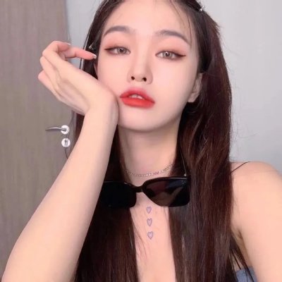 女主角